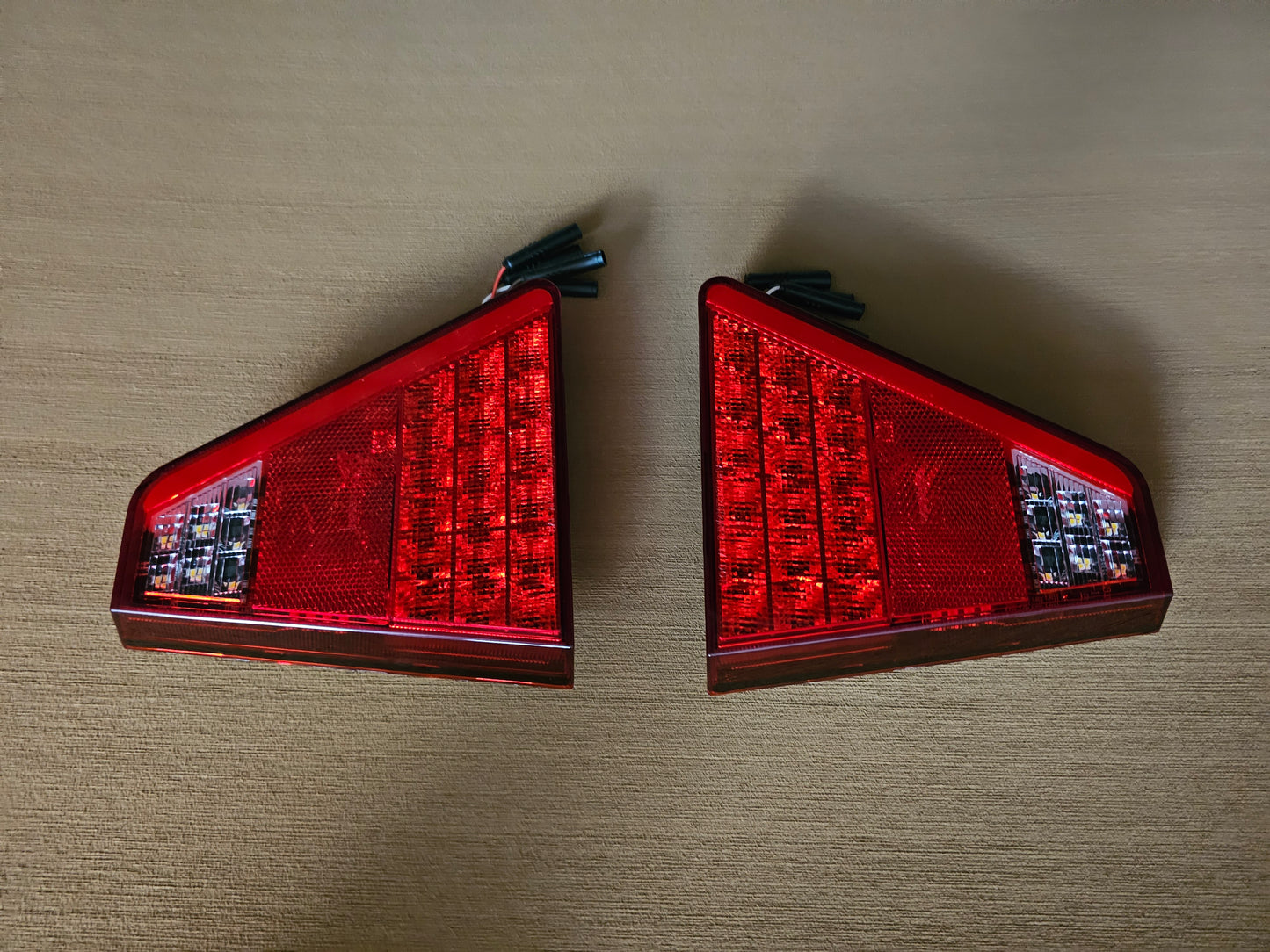 
                  
                    Ranger Boat Trailer TAILLIGHT Set Red Lense (2019-2024)
                  
                